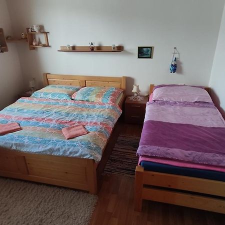 Privat Bea Apartment Podturen ภายนอก รูปภาพ