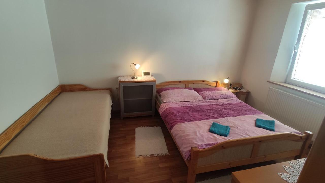 Privat Bea Apartment Podturen ภายนอก รูปภาพ