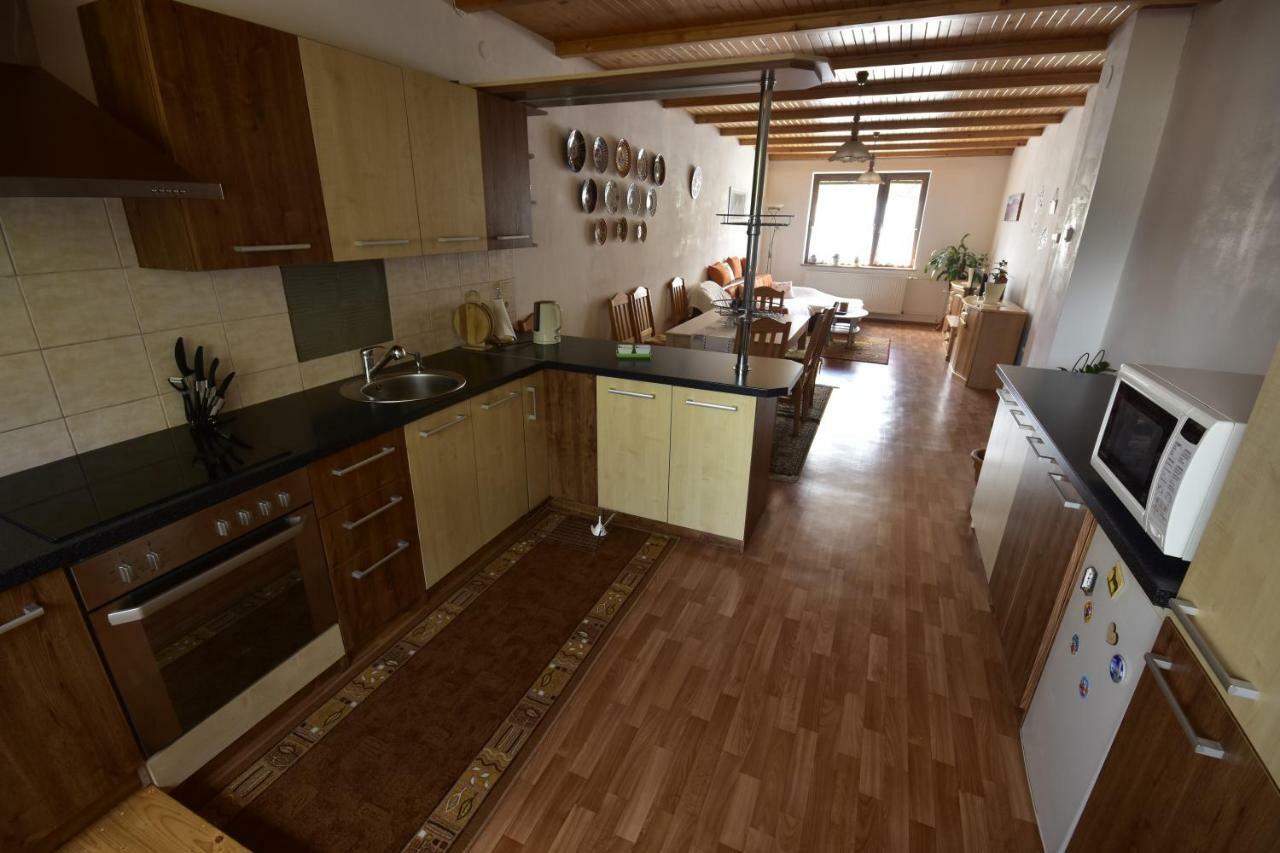 Privat Bea Apartment Podturen ภายนอก รูปภาพ