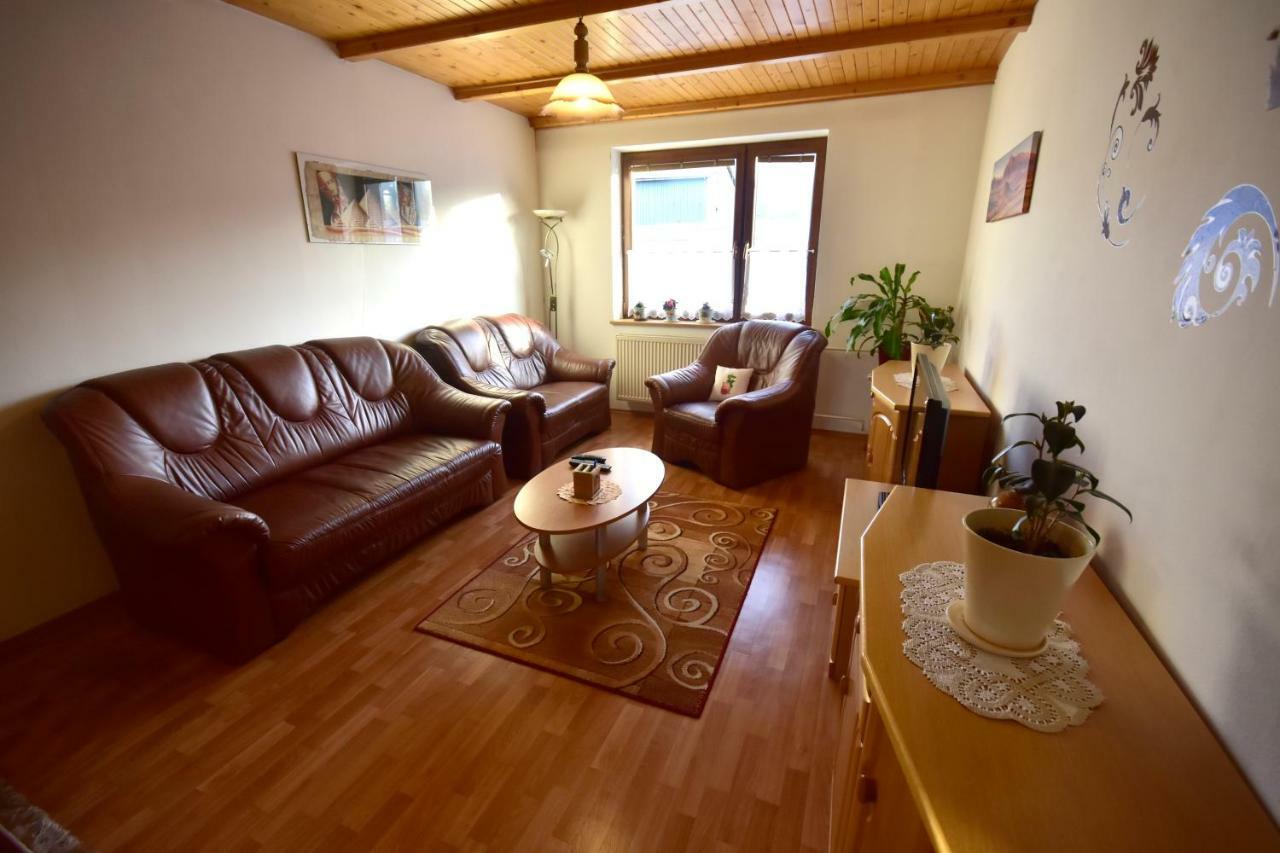 Privat Bea Apartment Podturen ภายนอก รูปภาพ